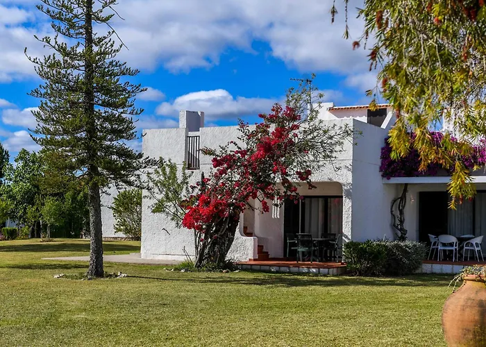 Resort Pedras D'el Rei 3*