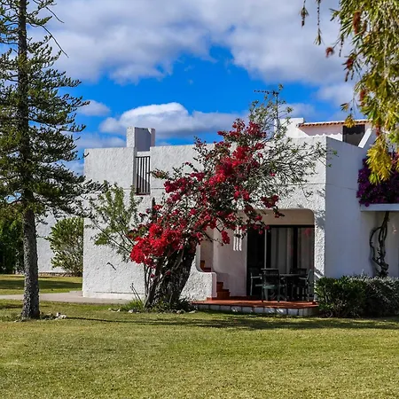 Resort Pedras D'el Rei 3*